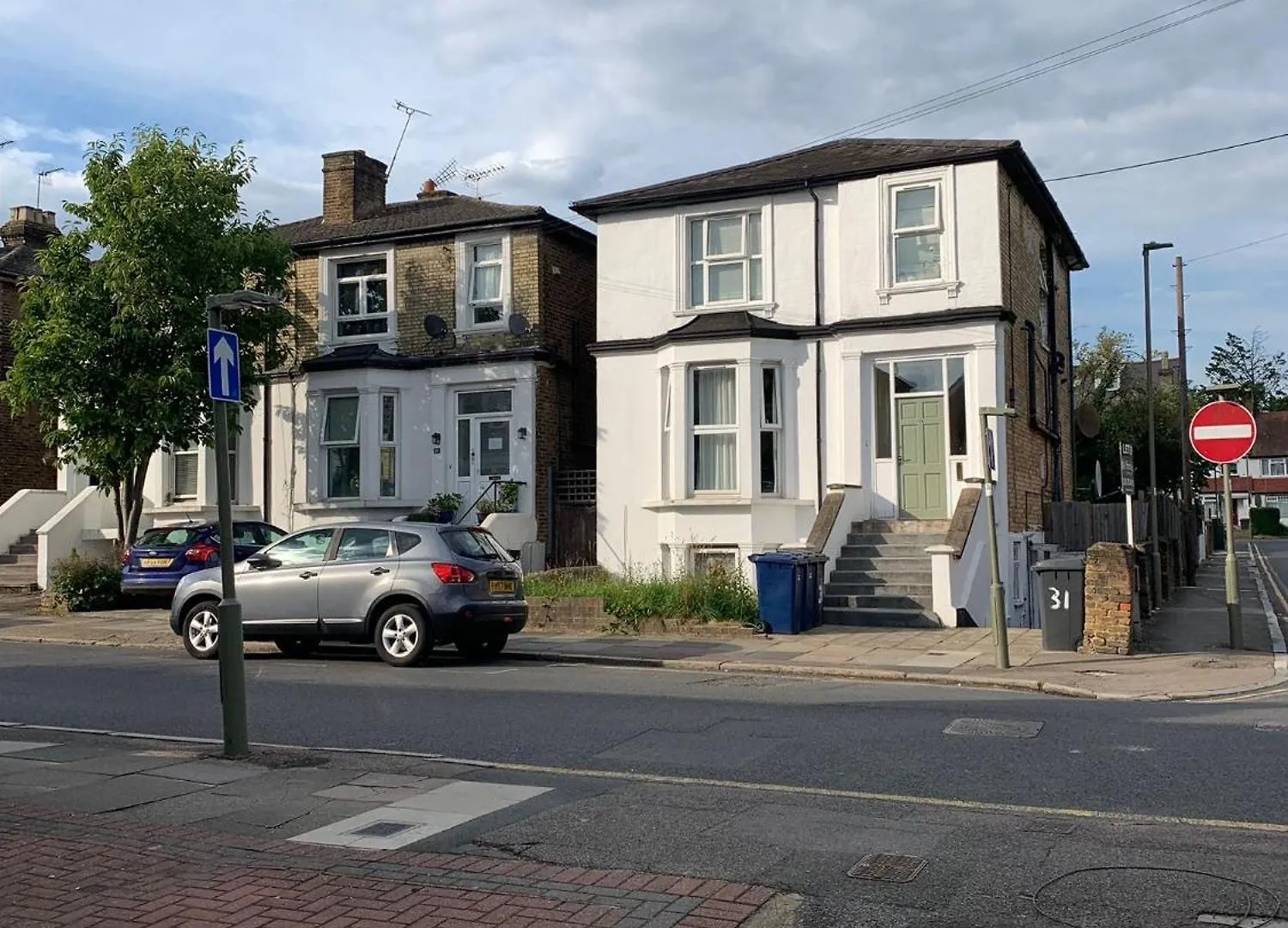 Amazing En-Suite Apartment In Finchley Central Londra