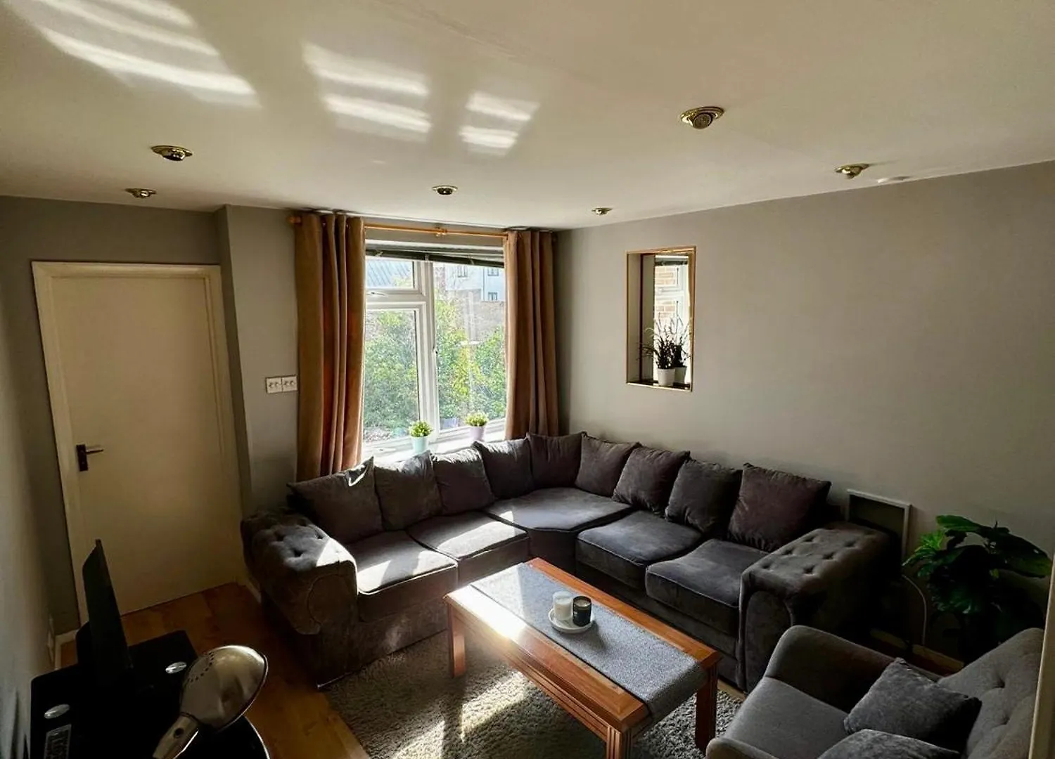 Amazing En-Suite Apartment In Finchley Central Londra Birleşik Krallık