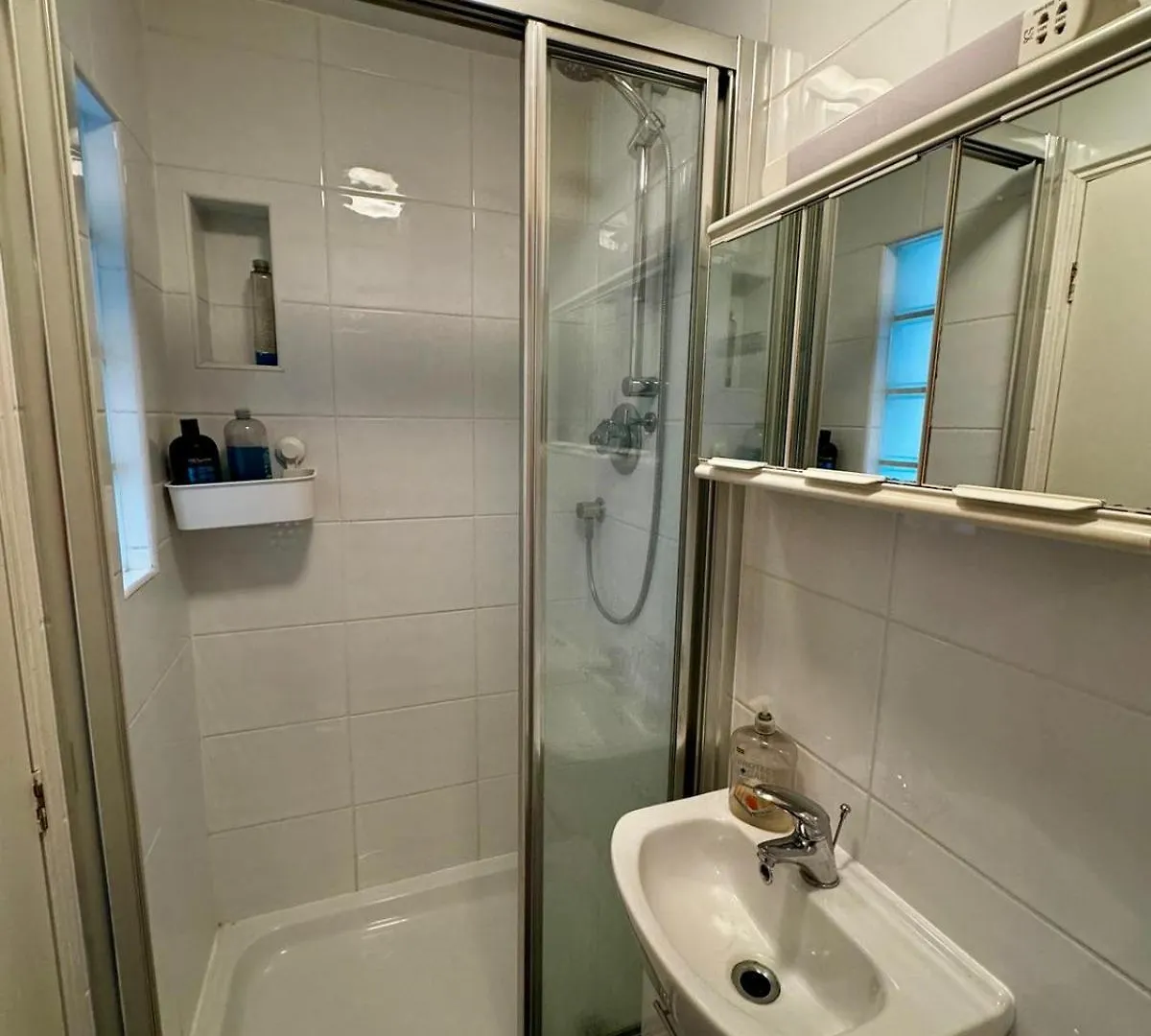 Amazing En-Suite Apartment In Finchley Central London 0*,
