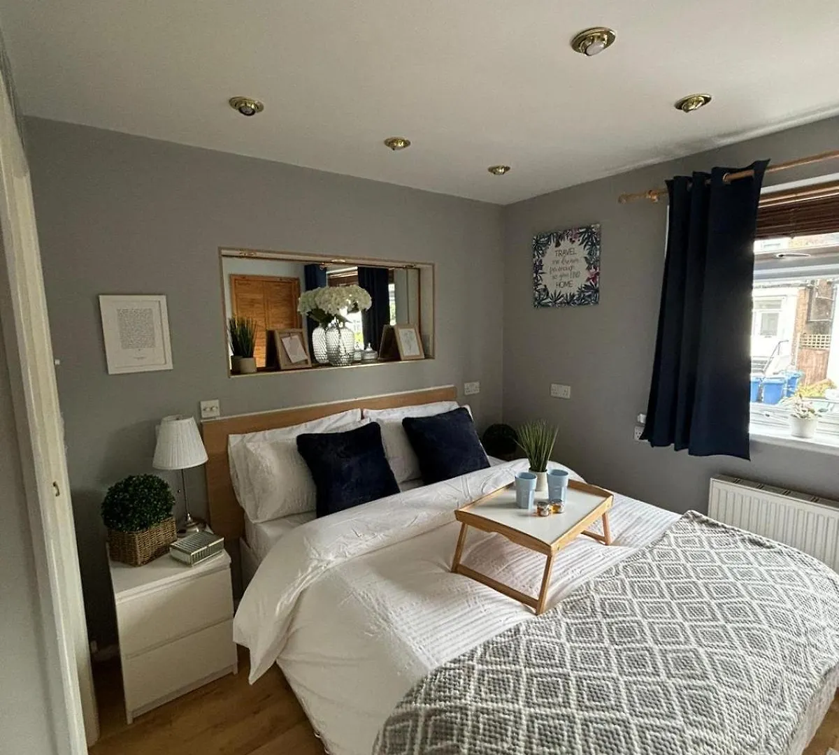 Amazing En-Suite Apartment In Finchley Central London
